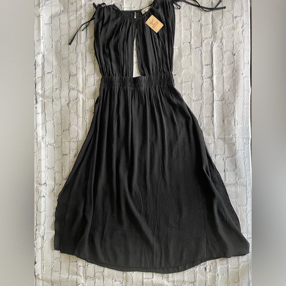 🚨🚨🚨Coverup - Picture 3 of 11